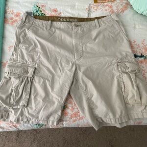 Dockers tan cargo shorts XL